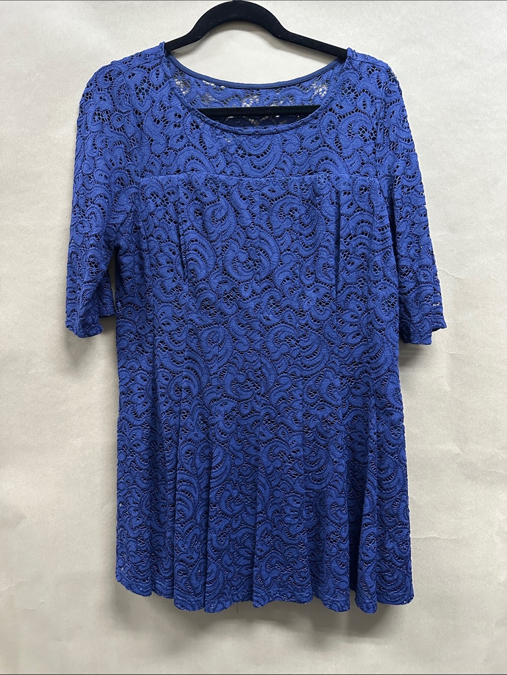Women's Blue Lace Scoop Short-Sleeve Tunic Top